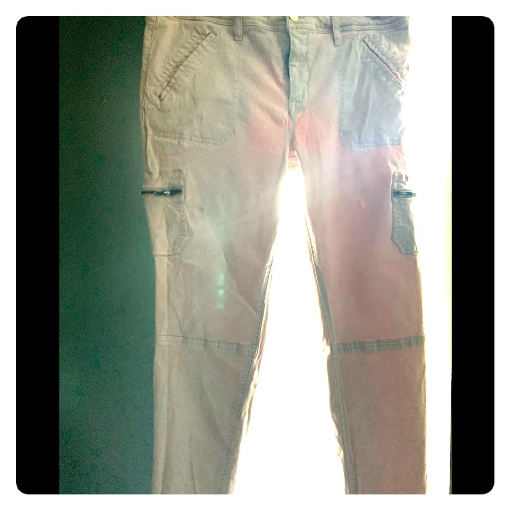 Mid - Rise Jegging